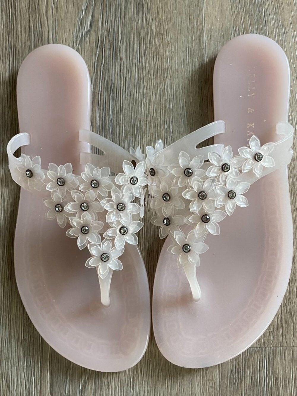 KELLY & KATIE SOFT PINK JELLY FLORAL SANDALS STUDDED SIZE 7M RESORT!